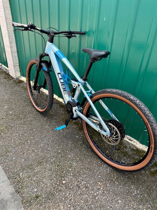 Bicicleta Cube stereo 120 pro 750