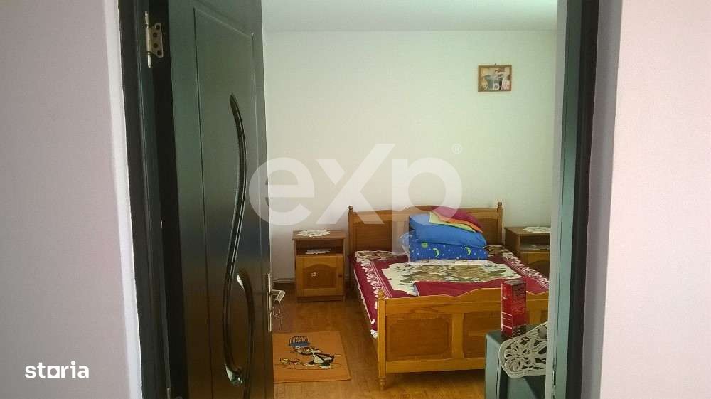 Casa spatioasa cu teren de 2.500 mp in Valea Marului