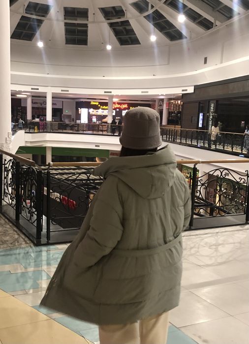 Продам куртку, верхняя одежда, панама