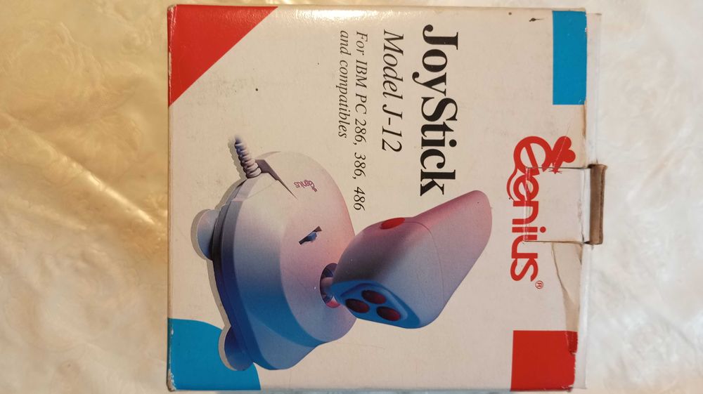 Ретро джойстик за компютър