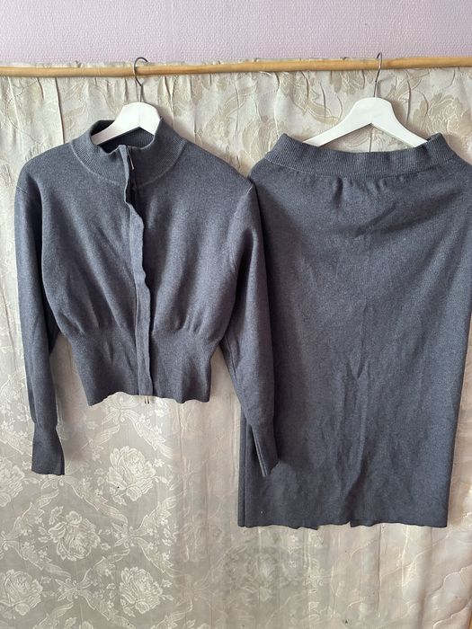 Классный теплый костюм  трикотаж 46/48 размер