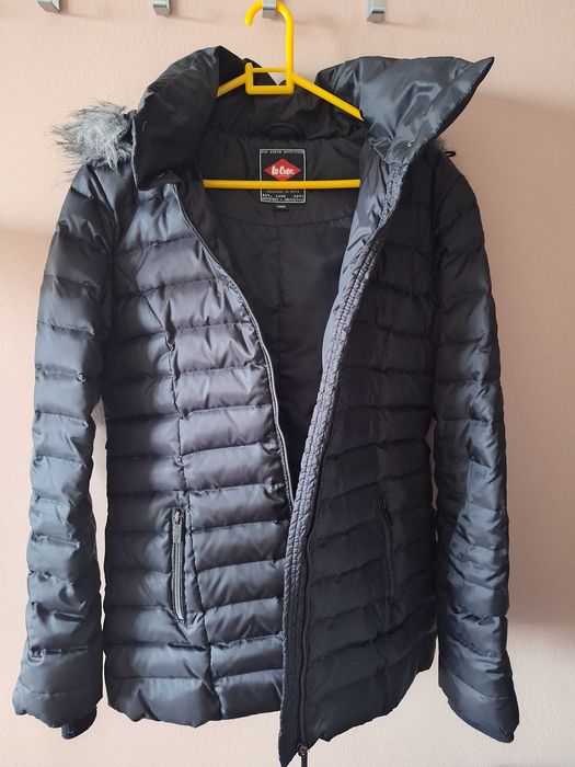 Дамско яке с пух