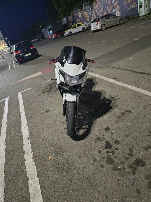 Honda cbr 125 2013(nu yamaha yzf,ktm duke,aprilia )