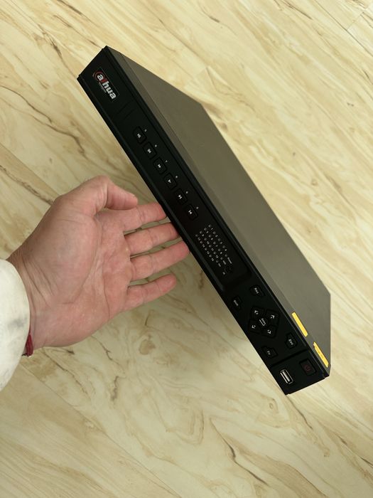 DVR Dahua + 3 броя камери за видеонаблюдение