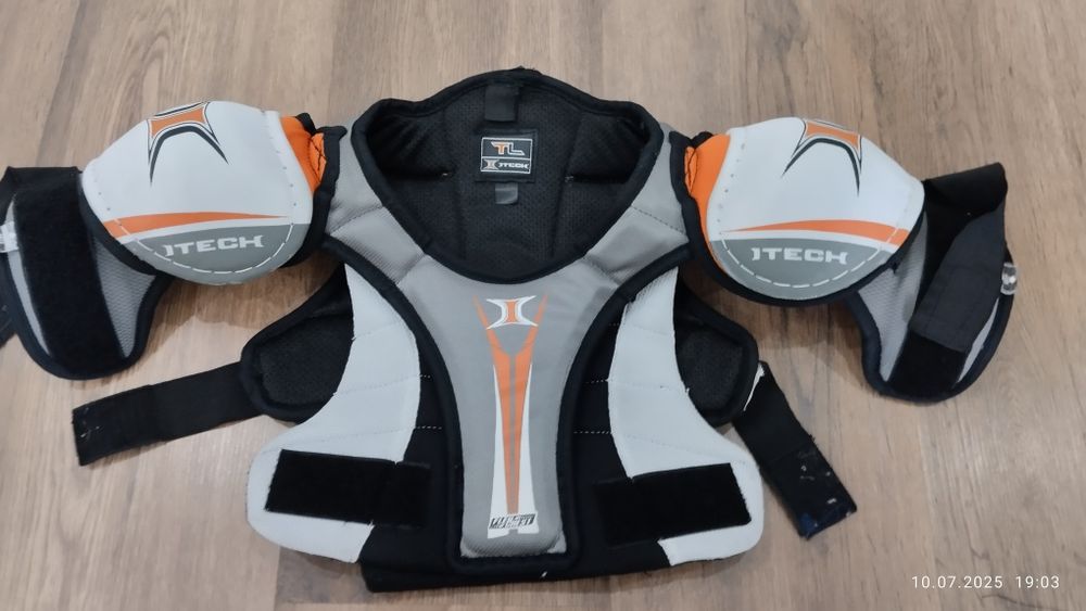 Полная хоккейная экипировка