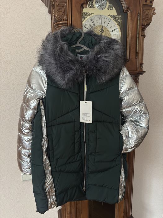 Пуховик новый зеленый