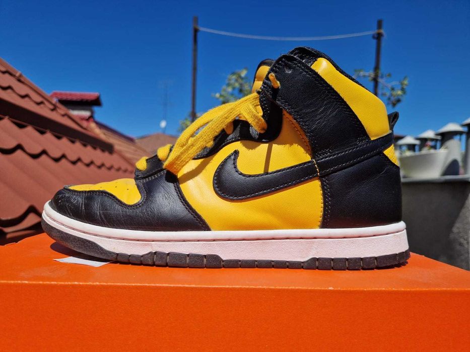 Nike Dunk High University Gold and Black
