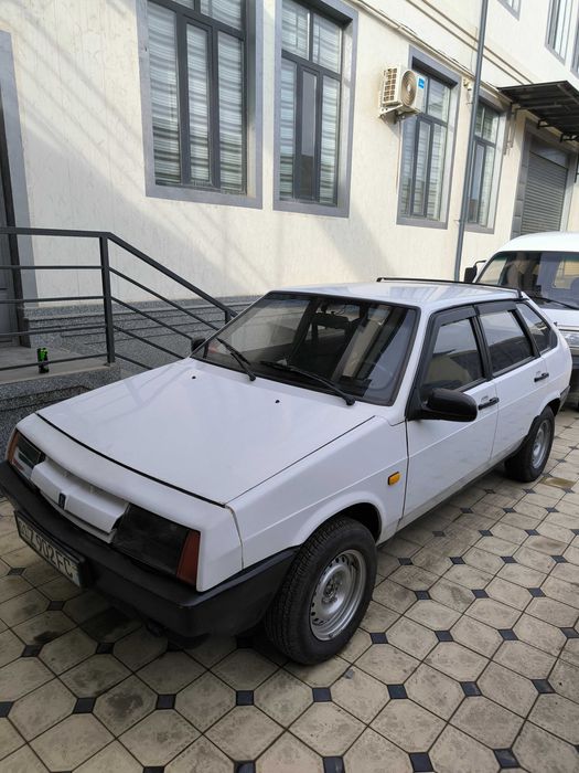 ВАЗ 2109 "девятка"