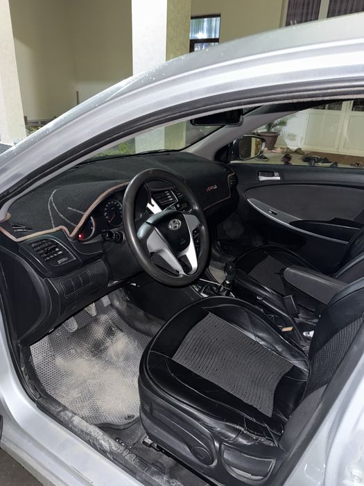 Hyundai accent 2014
