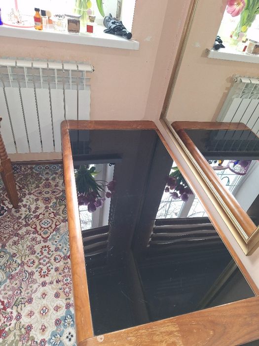 Журнальный столик продаётся