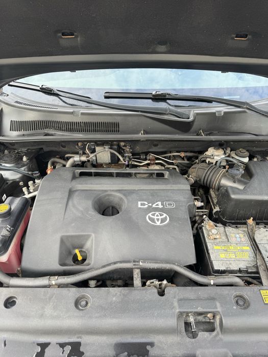 Продавам Toyta RAV 4
