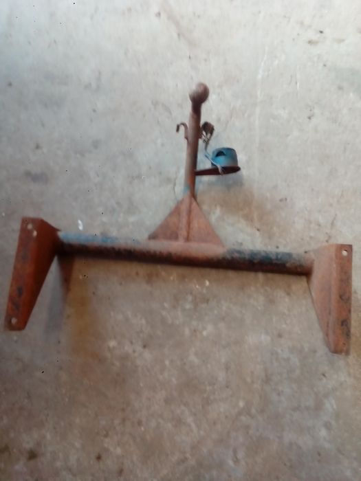 Vînd        cârlig