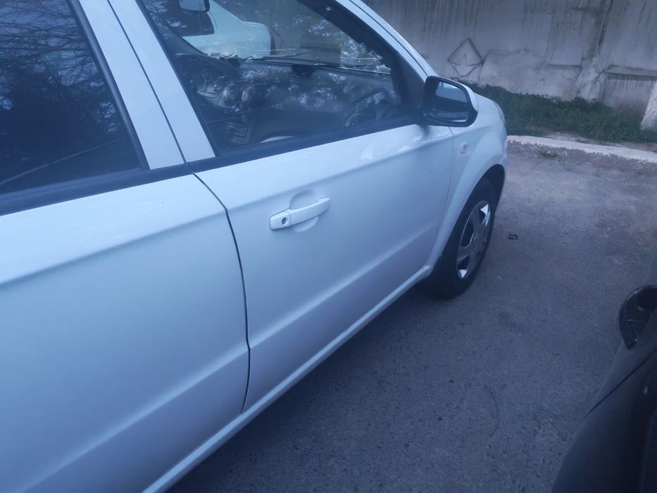 Некся 3 сотилади холати Яхши матори идиял.