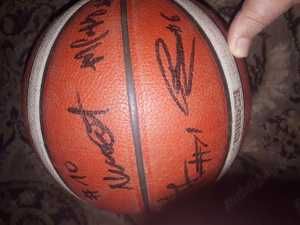 CSO Voluntari Minge Baschet cu autografe Banii merg la un baiat bolnav