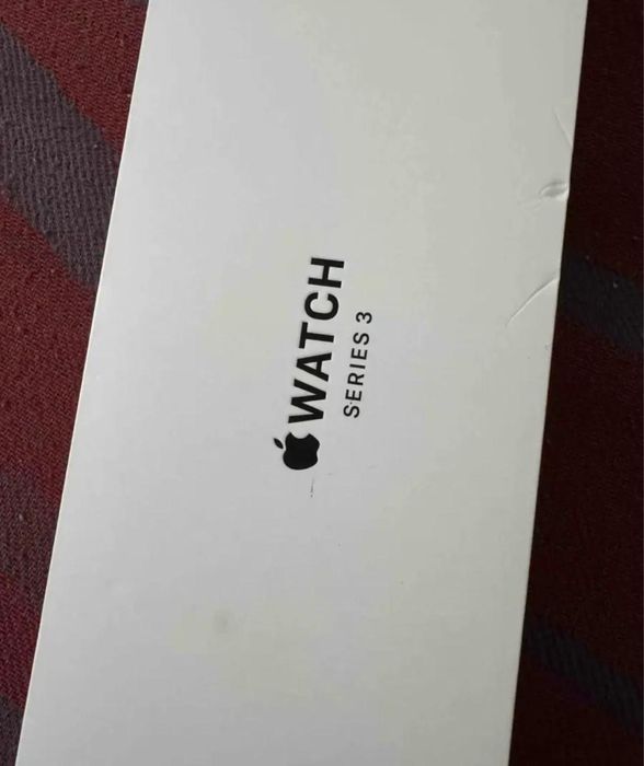 Продам эпл уатч 3 в хорошем состоянии.