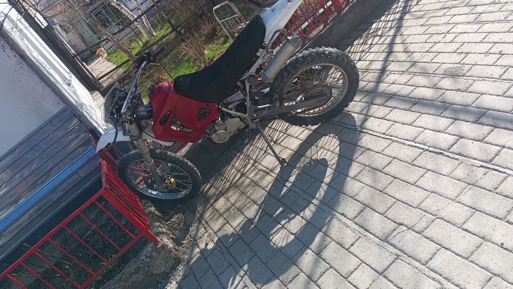 Мотоцикл эндуро спорт