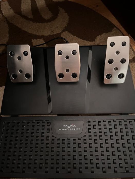 Volan gaming 900 grade