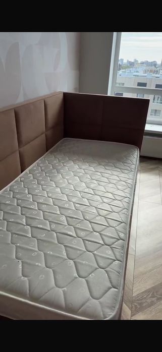 Продам кровать угловая 90*200