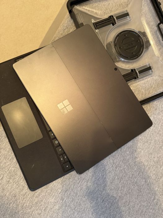 Microsoft surface pro 8 i7 gen 11