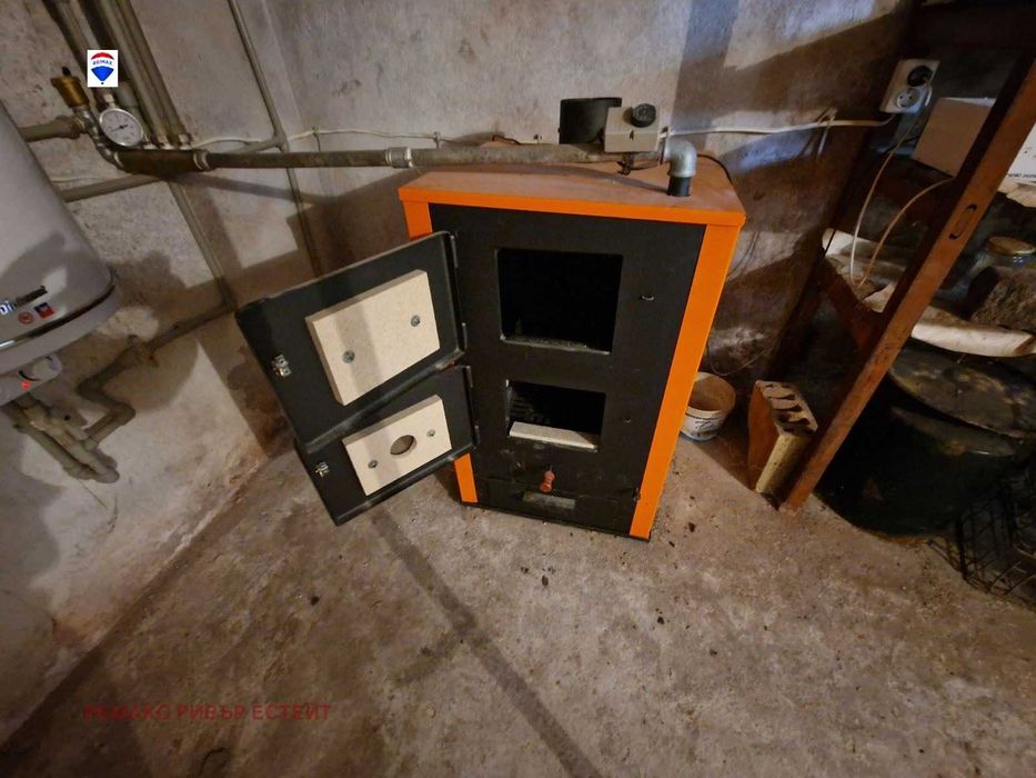 Къща за продажба в гр. Борово