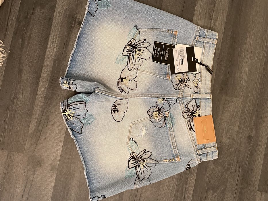 Pantaloni scurti Fracomina