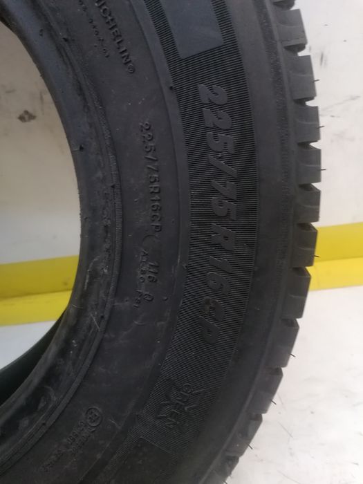 225/75/16 C 2x Michelin vara dot 1918.  7,,05mm
