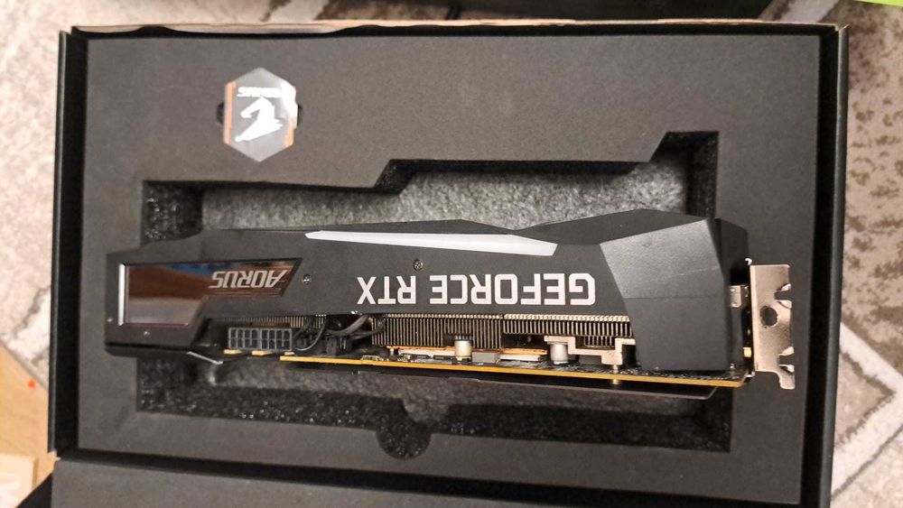 Placa video Gigabyte  Aorus Master Rtx 3070 , Ecran Lcd la cutie