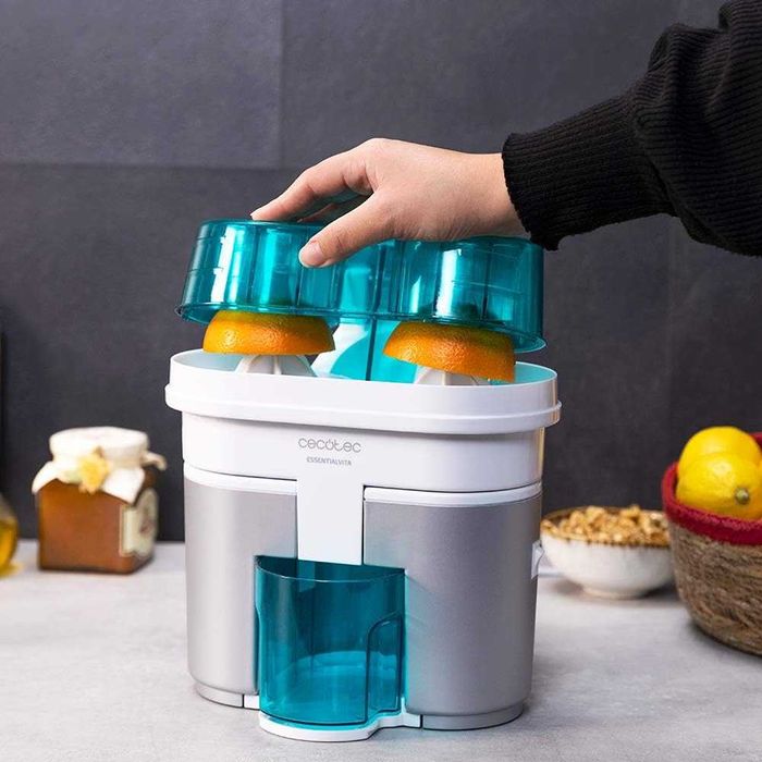 Двойна сокоизтисквачка за цитруси Cecotec, 500 мл резервоар, 90W