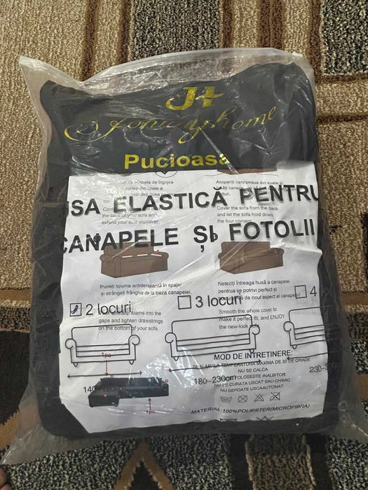 Husa elastica pentru canapea