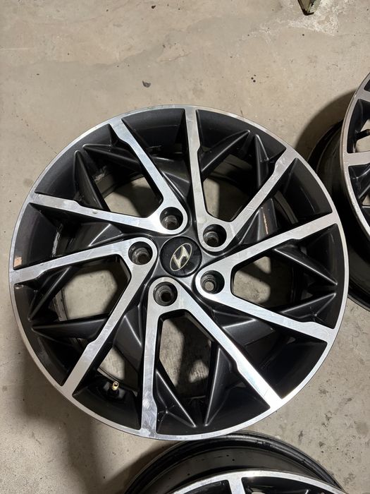 Elantra литые диски R17 комплект