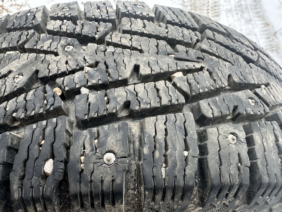Продам шины без дисков