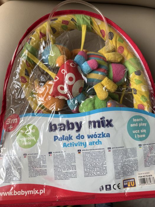 Арка с играчки за количка