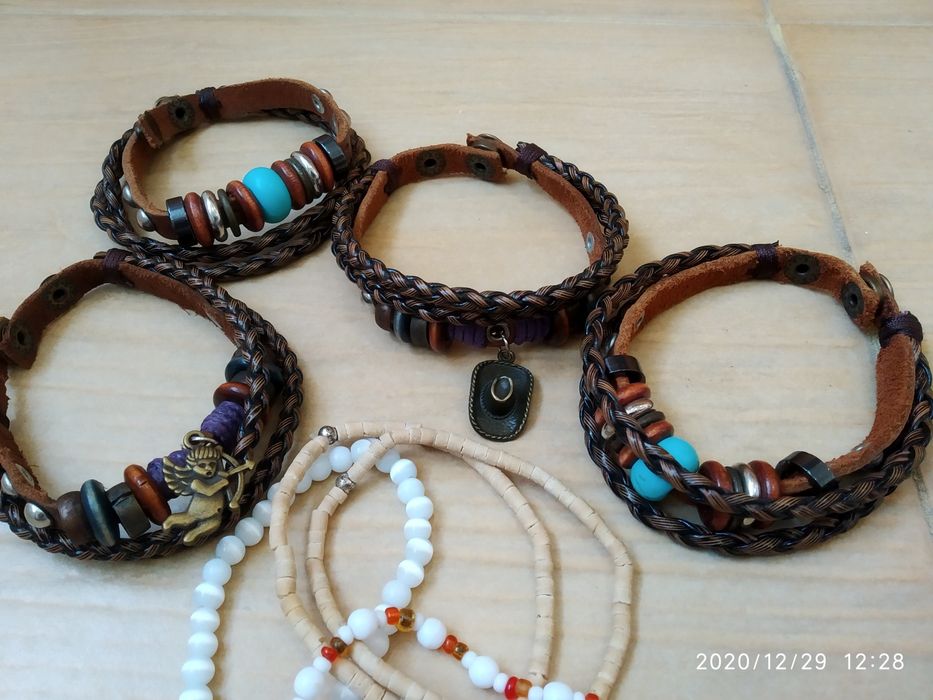 Брасты- браслеты заводские!