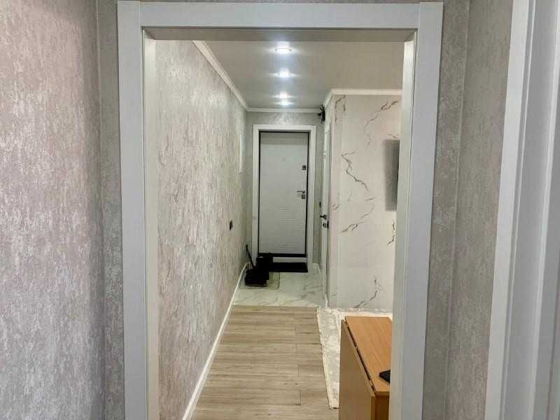 Продам 3х комнатную в центре