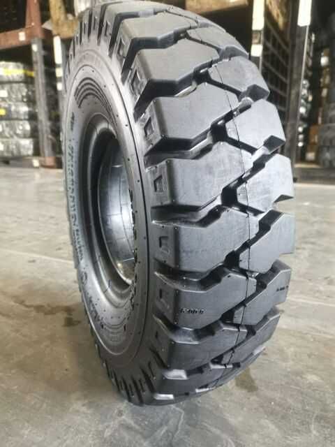 Шина пневматическая на вилочный погрузчик (кара)