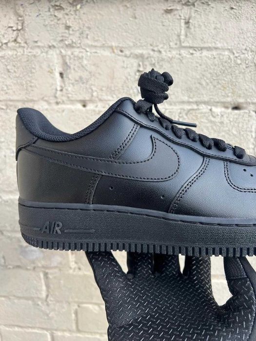 BEST-SELLER! Nike Air Force 1 Black номерации - от/до 36-47 Бяло