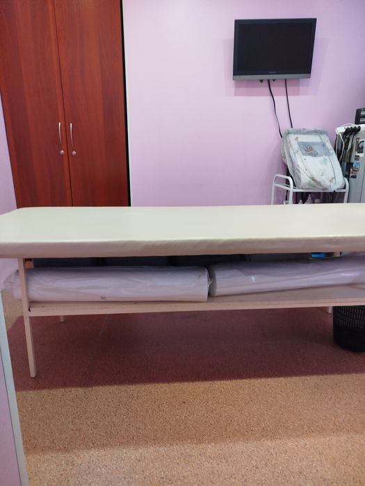 Массажная кушетка б/у