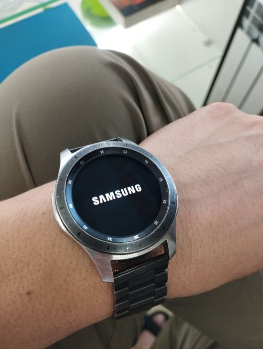 Продам сматр часы Samsung