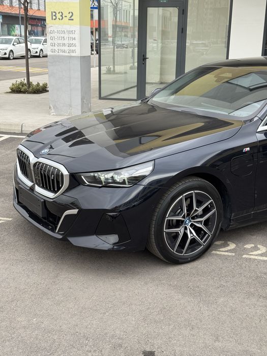 Bmw i5 35L/10.000km probeg