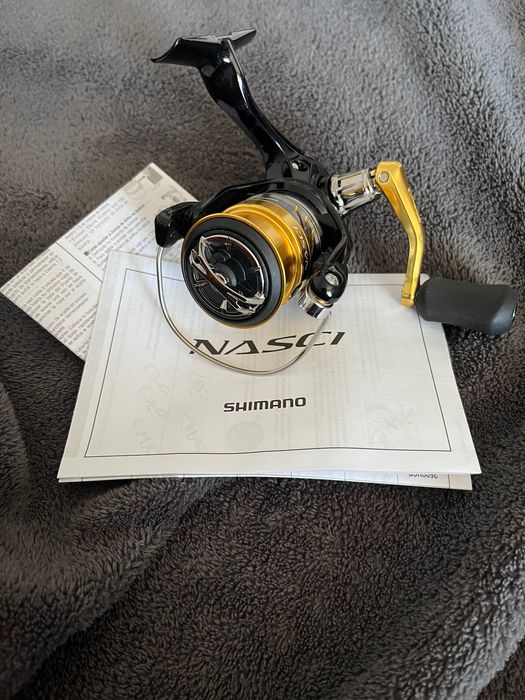 Mulinetă nouă Shimano Nasci C2000S