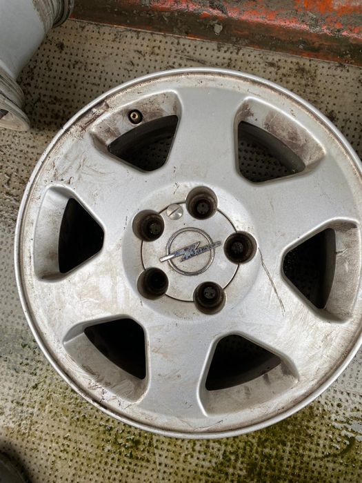 Vand jante Opel, pe 15, cu 5 prezoane