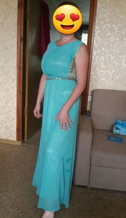 Продам платья женские