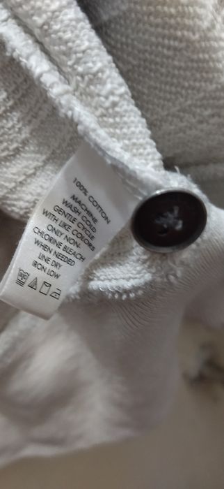 продам ветровку , материал полностью хлопок