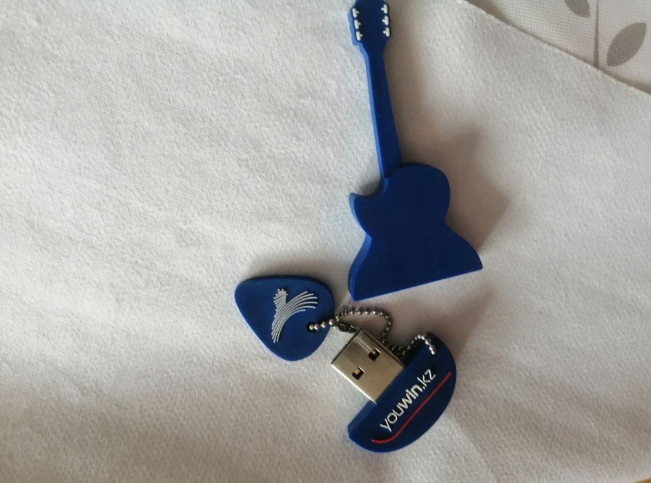 Флешка usb гитара брелок