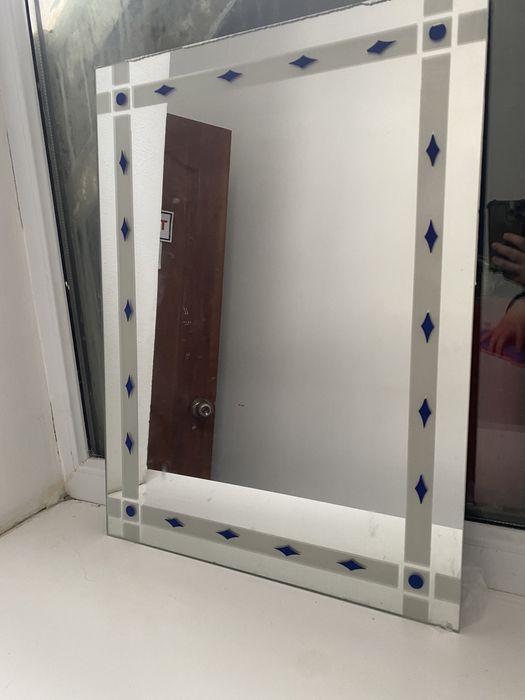 зеркало с крепление на стену 45*60