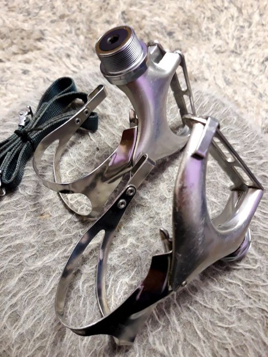 Pedale Shimano Dura Ace 7200 si Butuc pedalier Dura Ace 7400