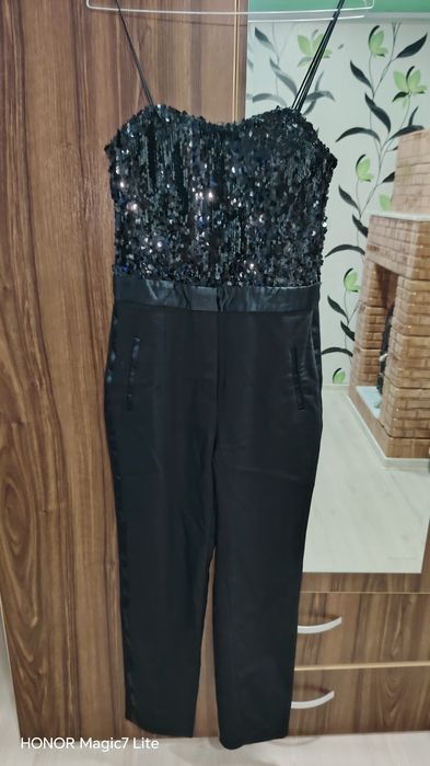 Salopetă neagră elegantă mărimea M 38
