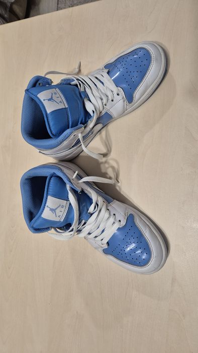 JORDAN 1 Mid Legend Blue