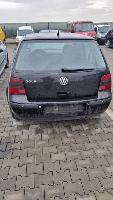 Vand capota,far,aripa Golf 4