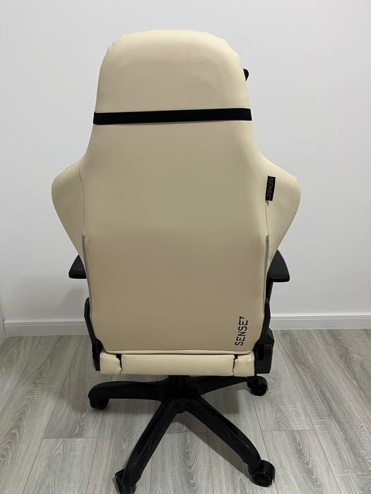 Scaun gaming nou